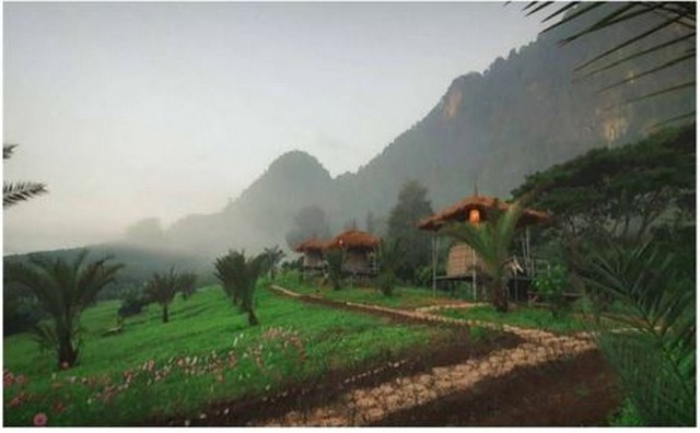 ขายที่ดิน112ไร่ 172ลบ.พร้อมกิจการรีสอร์ท คาเฟ่ น้ำพุร้อน สาธารณูปโภคครบ ติดถนนหลวง107 เชียงใหม่-ฝาง ต.ศรีดงเย็น อ.ไชยปราการ เชียงใหม่