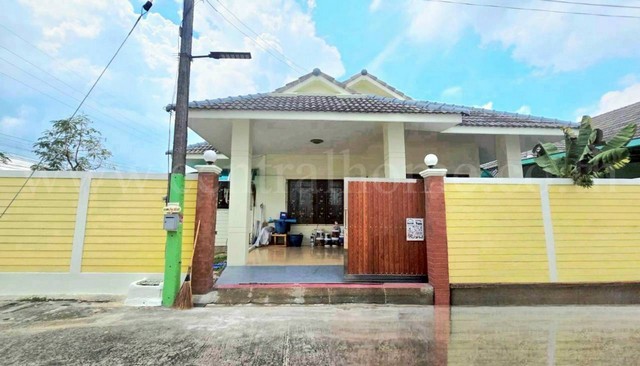 ขายด่วน บ้านเดี่ยว 53 ตารางวา ซอยกำนันเหยิน สายเนตรงาม - ปทุมธานี หลังมุม