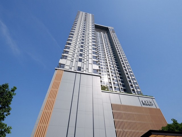 คอนโดพร้อมอยู่ KEEN CONDO ศรีราชา ตรงข้ามโรบินสัน ราคาดีสุดในโซน TP-C1816