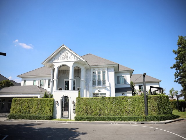 ขายบ้านหรูแปลงมุม 202 ตรว. เพอร์เฟค มาสเตอร์พีซ พระราม 9-กรุงเทพกรีฑา Perfect Masterpiece Krungthep Kreetha ตกแต่งฟอร์ทั้งหลังพร้อมเข้าอยู่ 