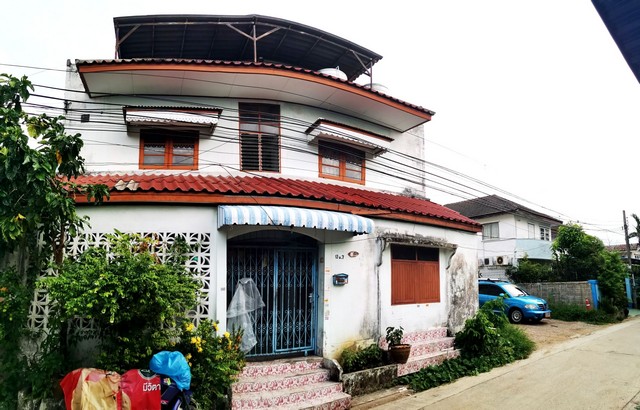 APARTMENT - พท. 49 ตรว. 18BEDROOM18BR ไม่ไกลจาก ใกล้สำนักงานเขตหนองแขม มหาวิทยาลัยเอเชียอาคเนย์ โรงเรียนช่างอุตสาหกรรม โรงเรียนเทคโนโลยีหมู่บ้านครู โรงเรียนวัดอุดมรังษี  ใกล้โรงพยาบาลวิชัยเวชอินเตอร์เนชั่นแนล มหาวิทยาลัยธนบุรี เดอะมอลล์บางแค โฮมโปร ท