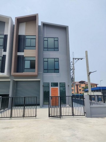 ให้เช่าโฮมออฟฟิศพร้อมโกดัง450ตร.ม.หลังมุมย่านบางใหญ่นนทบุรีซอยกัตนาใกล้ รพ.บางใหญ่