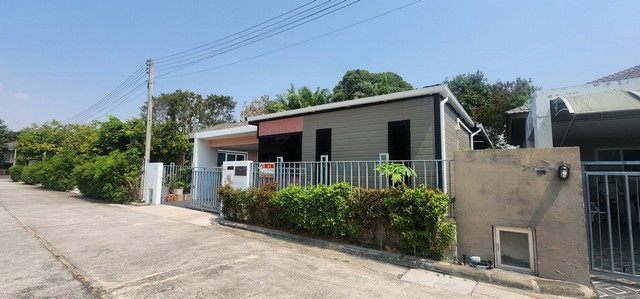 บ้าน ธาราบ้านสวน ใหญ่ขนาด 595 ตร.วา 2850000 thb   ราคาดีเยี่ยม