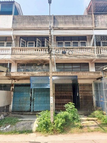 ขายตึกแถว 2 คูหา โครงการหรรษามาเจริญ  ถนนเพชรเกษม 81 แขวงหนองแขม เขตหนองแขม กรุงเทพมหานคร 