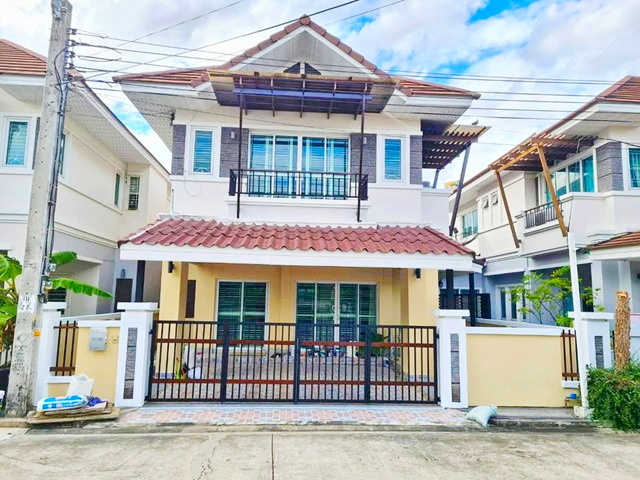 ตลาดกรุงเทพ-นนท์ 2.1 กม. ให้เช่า ทาวน์เฮ้าส์ 2 ชั้น 38 ตร.วา. 298 ตร.ม.กรุงเทพ-นนท์3 MRTแยกติวานนท์ 600 ม. เฟอร์ฯครบ 3 นอน 