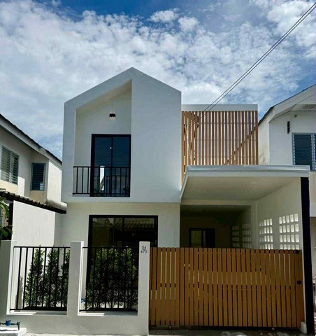 ขายบ้านเอื้ออาทรสันป่าตอง 21ตรว. 2นอน1น้ำ ลดเหลือ 990,000บ. รีโนเวทใหม่ พร้อมเฟอร์ ต.สันกลาง อ.สันป่าตอง เชียงใหม่