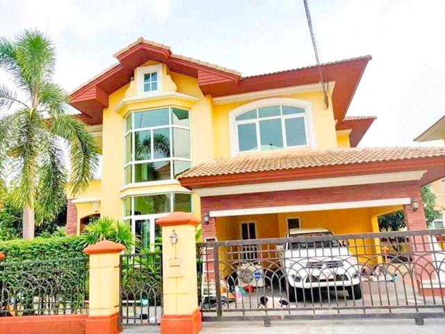 ติดถนนรังสิต-นครนายก คลอง 3 เช่าบ้านภัสสร 2 ชั้น พร้อมบ่อปลาขนาดใหญ่ 4นอน 120ตร.วา. 310ตร.วา. รร.นานาชาติสยาม 1.2 กม.5 น้ำ 