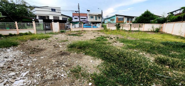 ที่ดิน ประชานิเวศน์ 3 ทำเลคุณภาพ