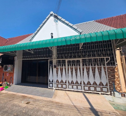 ทาวเฮาส์ชั้นเดียว บ้านเลขที่ 32/69 23​ ตารางวา​ 3​ ห้องนอน​ 2​ ห้องน้ำ พร้อมเฟอร์