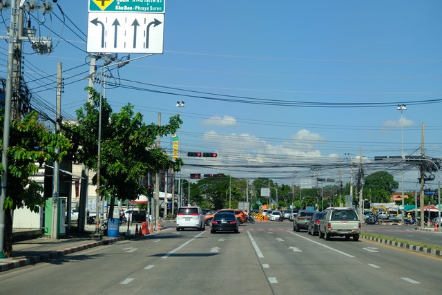 ขายที่ดิน 26 ไร่ ติดถนนรามอินทรา 109  ถนนพระยาสุเรนทร์ ติดถนนกว้าง 300 เมตร ถมแล้ว  ขายถูก