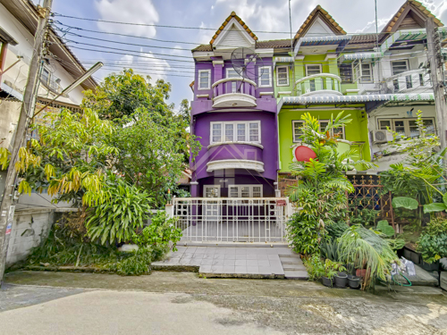 ทาวน์โฮม 3 ชั้น หมู่บ้าน พงษ์ศิริชัย 4 หนองแขม (หลังริม)