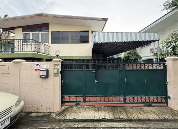  ให้เช่าบ้านเดี่ยว 2 ชั้น ซอยลาดพร้าว 64 วังทองหลาง เนื้อที่ 50 ตร.ว