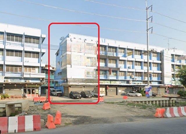 BTSอารีย์ 1.5กม.44ตร.วา. ให้เช่าอาคาร2คูหา 4.5 ชั้น+ดาดฟ้า ม.หอการค้า 1กม.720ตร.ม.4นอน 6น้ำ อินทามระ10-20 BTS สะพานควาย 1กม.ใหม่  