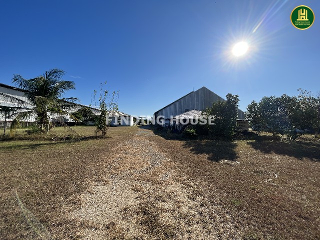 ขายโรงงานบ้านบึง 20 ไร่ ติดถนนใหญ่ 3289 มีใบ รง.4 ผังสีส้มลายจุด ใกล้ท่าเรือมาบตาพุด