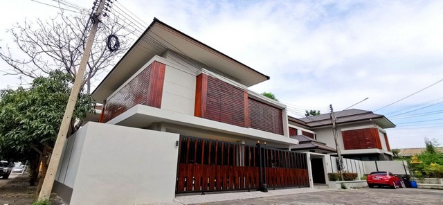 บ้าน บ้านฟ้าลากูน 82 ตาราง.วา 1 NGAN 0 RAI 8 Bedroom 8 BATHROOM 29900000 B.   ทำเลดีราคาเด่น ปทุมธานี   