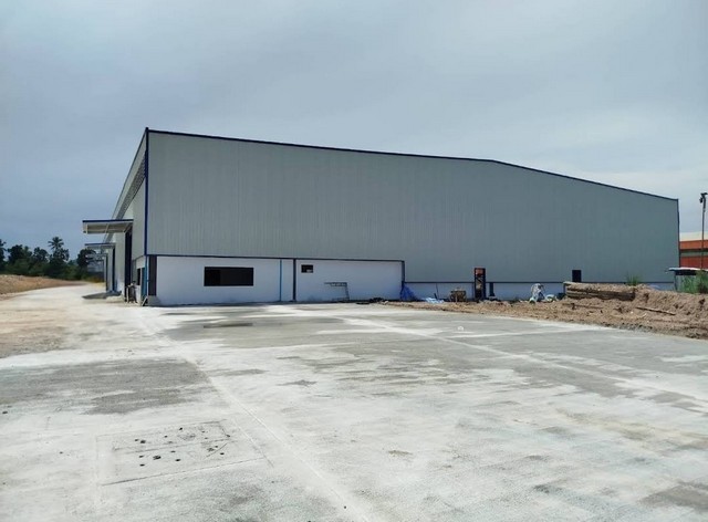 ให้เช่าโกดังหนองขามศรีราชาชลบุรี 2 โกดัง 4200 ตารางเมตร 4600 ตารางเมตร พื้นที่สีเหลือง ขอ รง.4 ได้