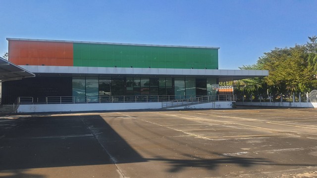 เช่าและขายโกดังห้องเย็น ติดถนนสายหลัก เชียงใหม่–หางดง ตำบลน้ำแพร่ อำเภอหางดง  จังหวัดเชียงใหม่