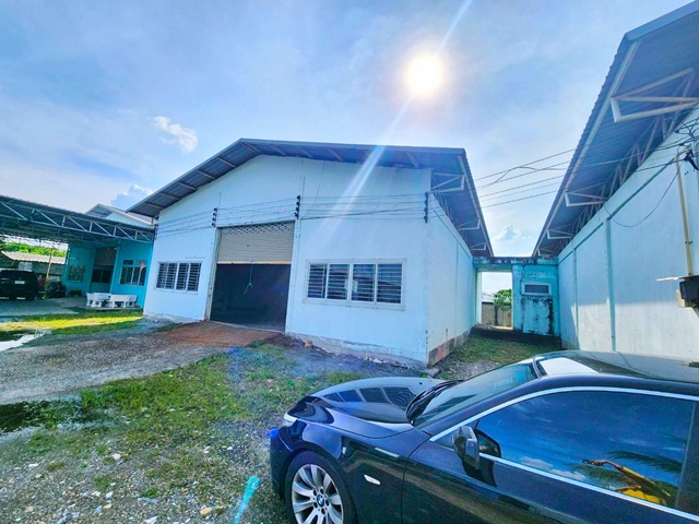 เดอะ เลกาซี่ กอล์ฟ คลับ ให้เช่าโกดัง 202 ตรม. ทำเลติดถนนใหญ่  ตลาดนัดเคซี หทัยราษฎร์ 39 2.0 กม.  นิมิตรใหม่ รถเข้า-ออกสะดวก 