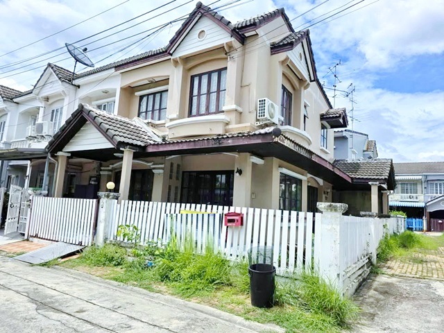  MRT คลองบางไผ่ 2 กม. บ้านกล้วย-ไทรน้อยขาย-ให้เช่าทาวน์เฮาส์ 2 ชั้นหลังมุม 4 นอน2 น้ำ บิ๊กซี บางใหญ่ รร.พาณิชยการบางบัวทอง 800 ม. 