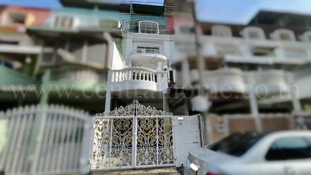 ขายด่วน ทาวน์เฮ้าส์ อัศวินการ์เด้น จรัญสนิทวงศ์ 45 อรุณอมรินทร์ ทำเลดี