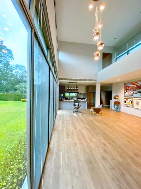 MRTราษฎร์พัฒนา900ม.รร.นานาชาติฮีทฟิลด์ 2 กม. 6นอน เช่าคฤหาสน์หรู 2 ชั้น 1ไร่ 200ตร.วา.  กว้าง  6 น้ำ ทำเลมีนบุรี  ตลาดน้ำขวัญเรียม 1.6 กม.